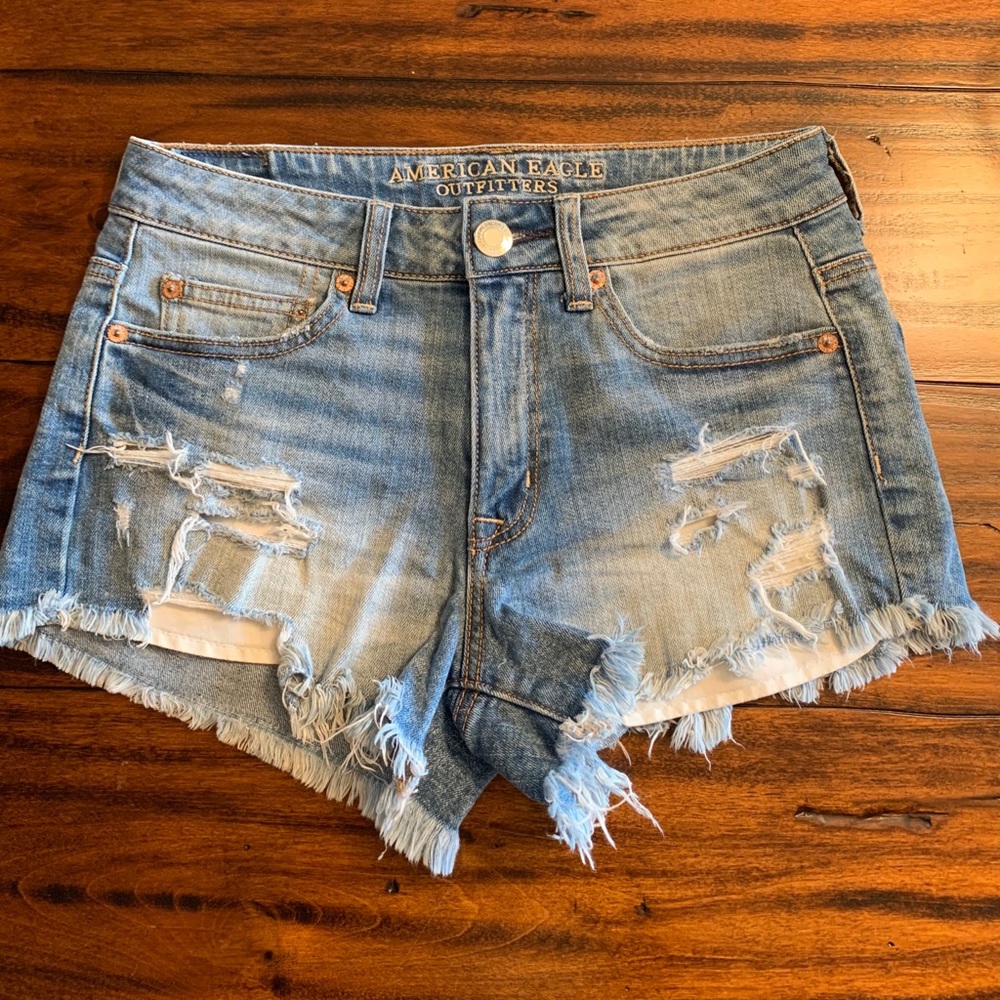 American Eagle Hi-Rise Festival Shorts